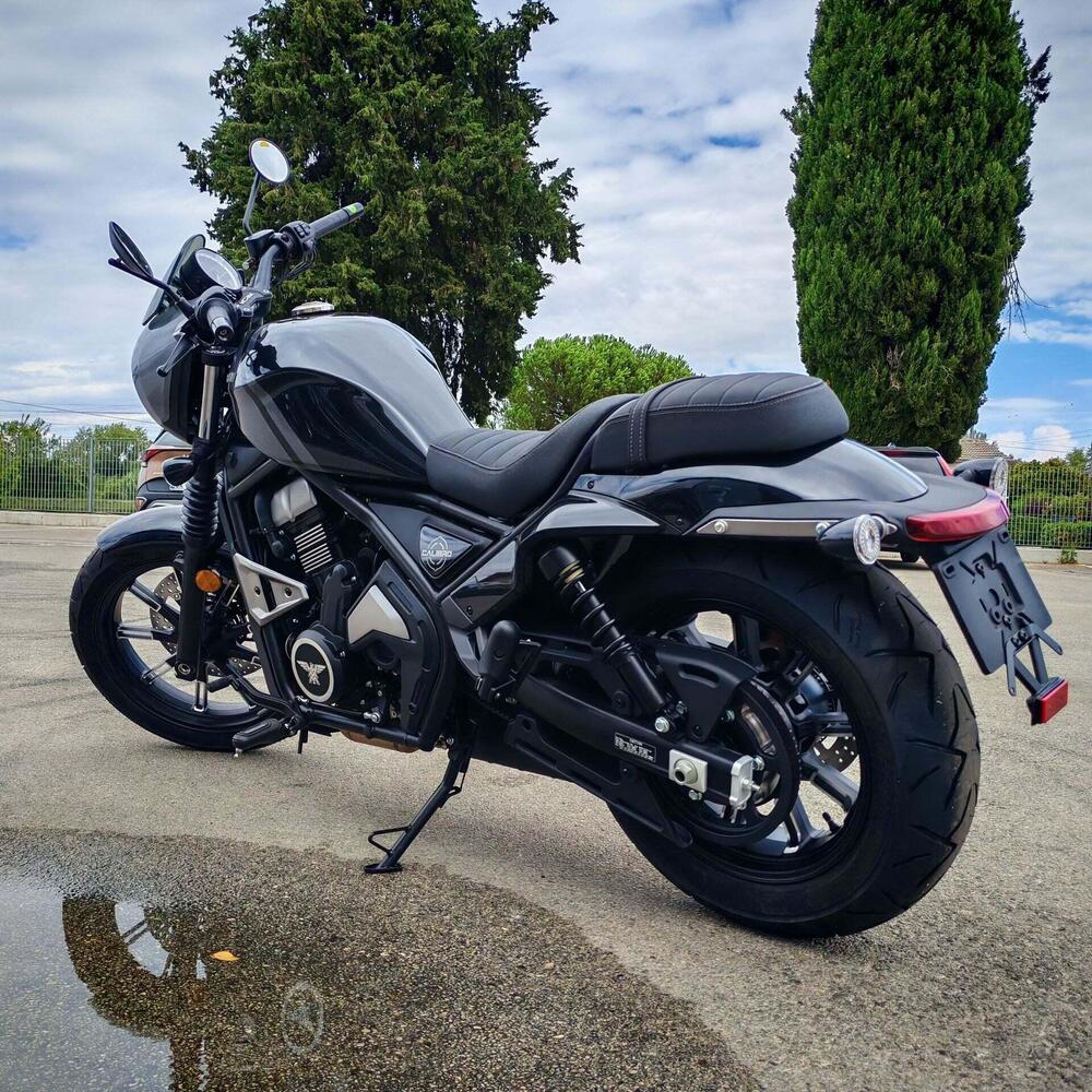 Moto Morini Calibro Custom (2024 - 26) (4)