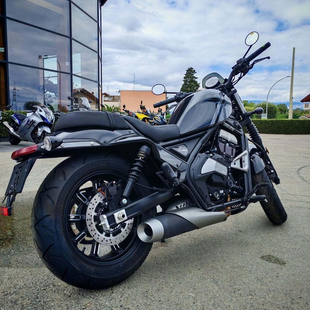 Moto Morini Calibro Custom (2024 - 26) (5)