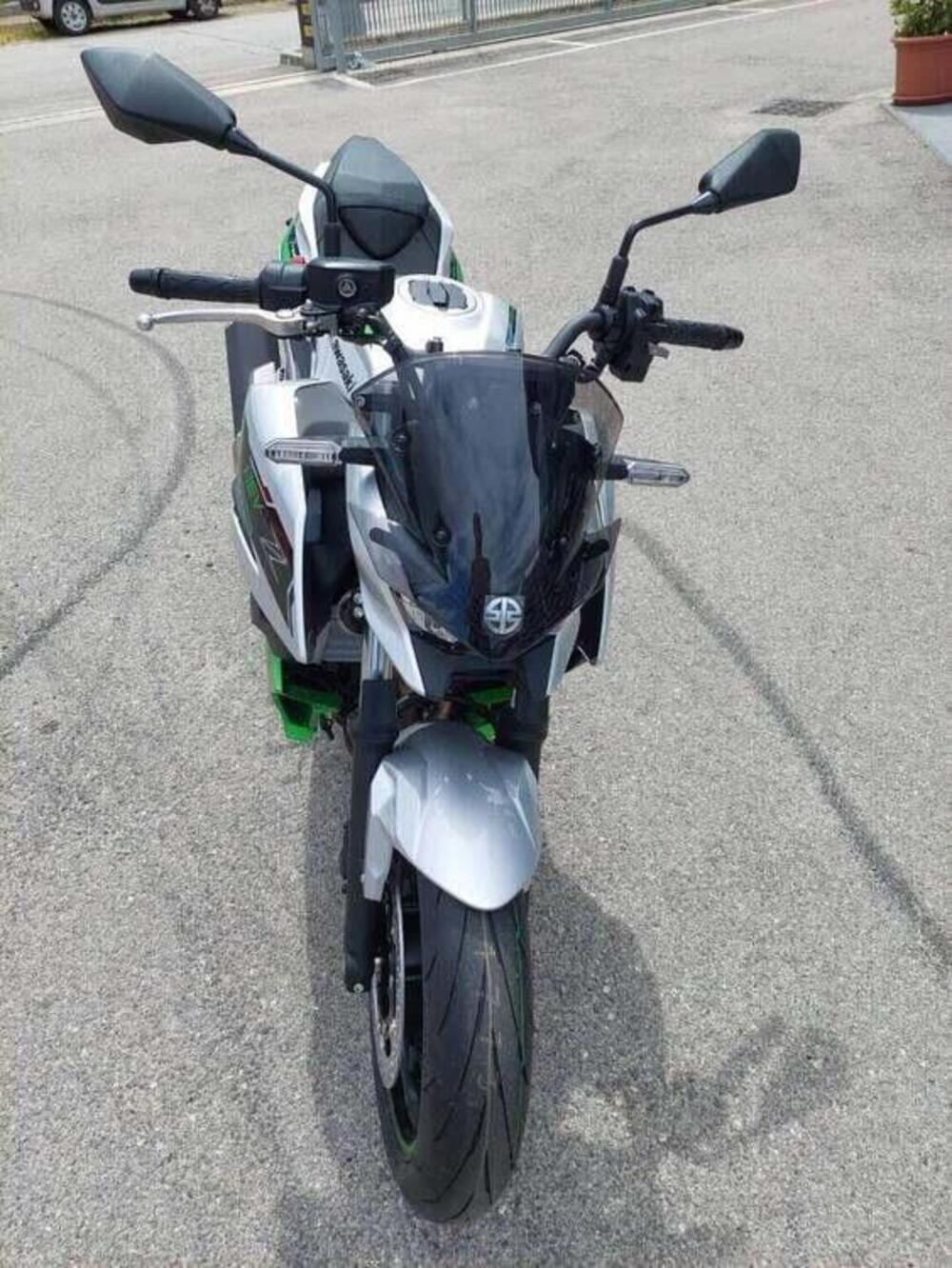 Kawasaki Z7 Hybrid (2024 - 25) (3)