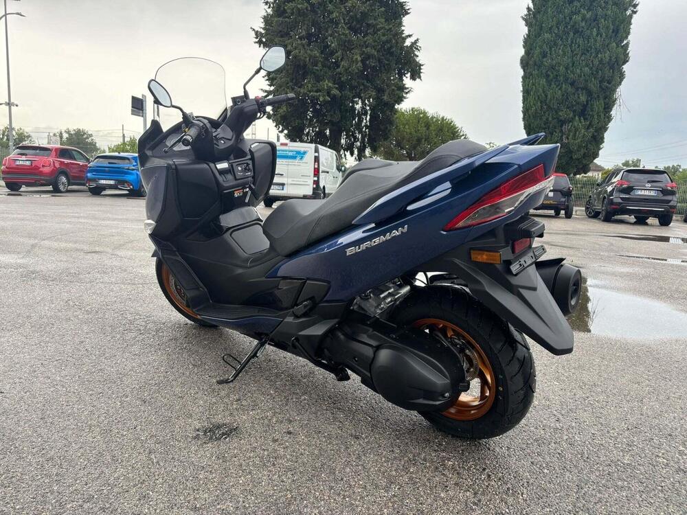 Suzuki Burgman 400 (2025 - 26) (4)