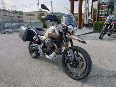 Moto Guzzi V85 TT Travel (2024 - 26) usata