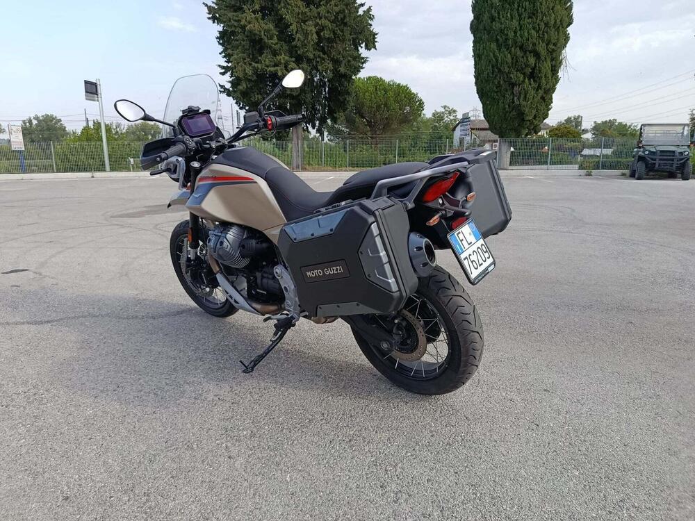 Moto Guzzi V85 TT Travel (2024 - 26) (3)