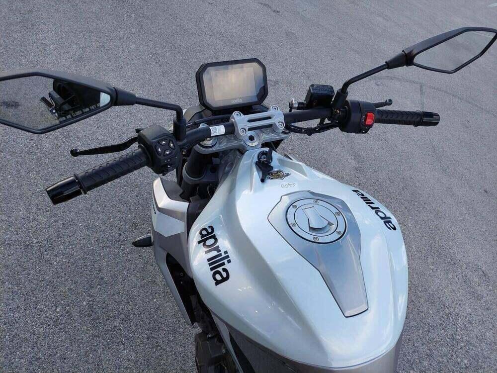 Aprilia Tuono 457 (2025 - 26) (7)