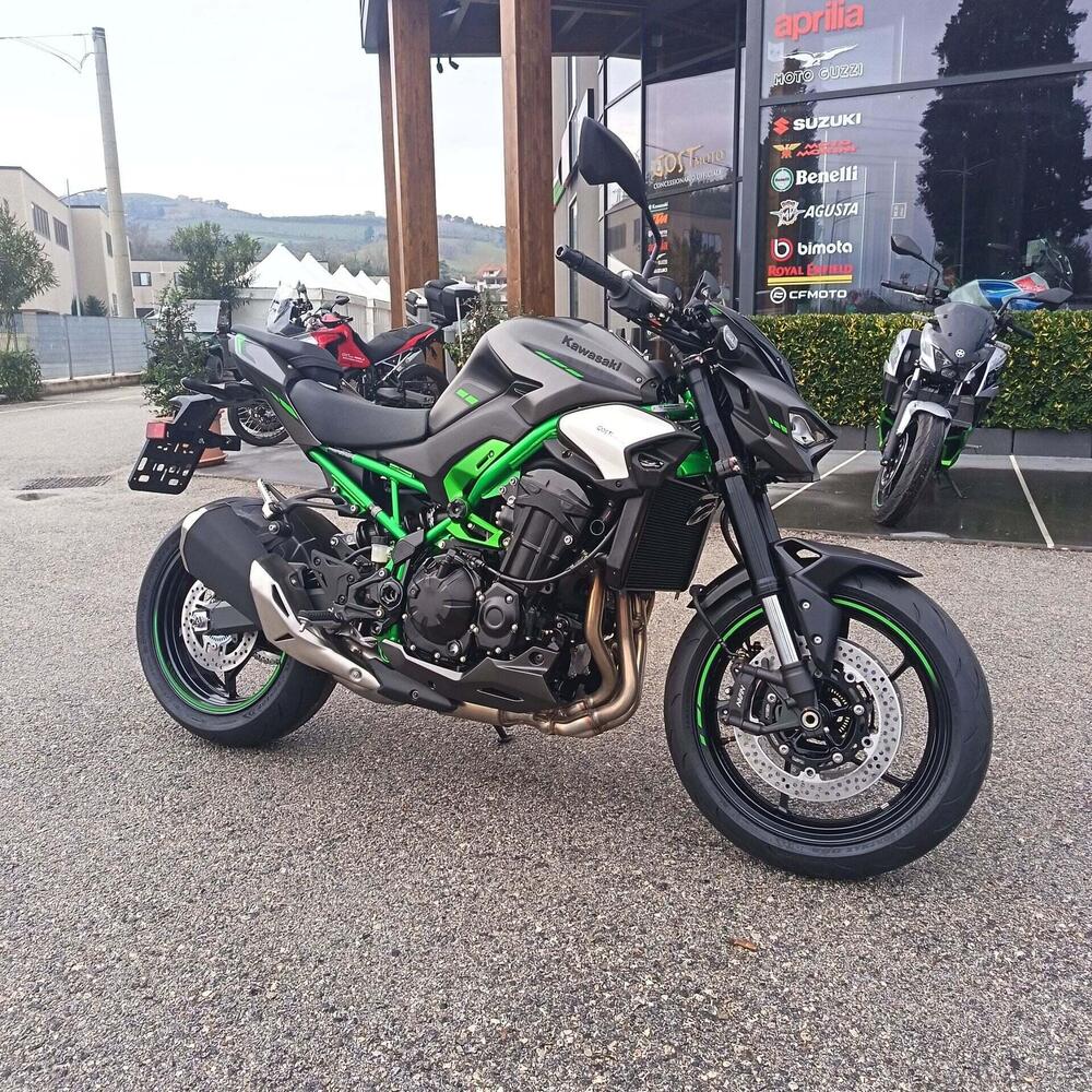 Kawasaki Z 900 (2025 - 26) (3)