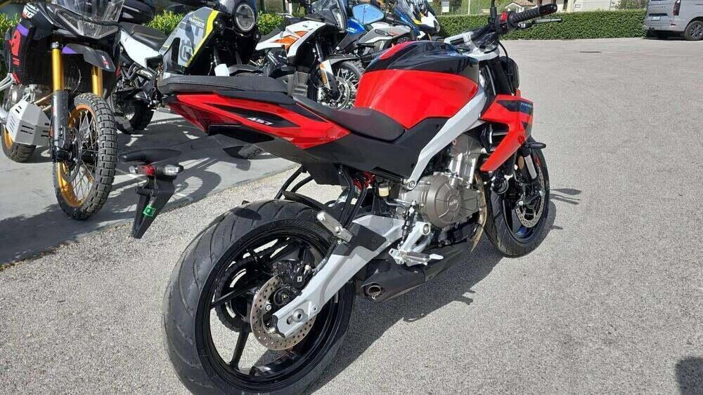 Aprilia Tuono 457 (2025 - 26) (5)