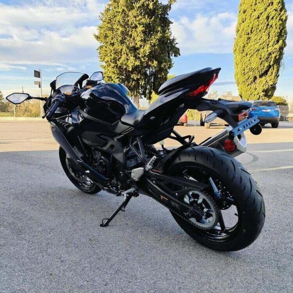 Kawasaki Ninja ZX-4R (2024 - 26) (4)