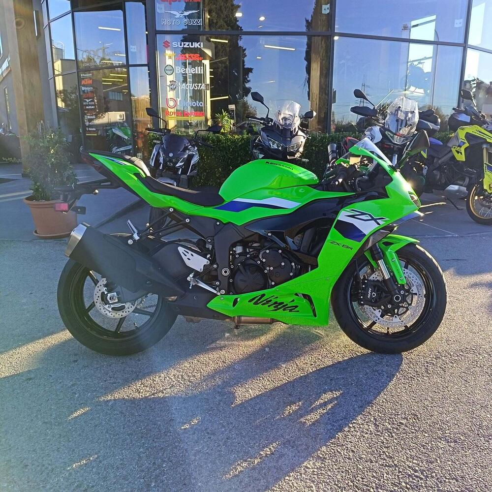 Kawasaki Ninja 636 ZX-6R (2024 - 26) (2)