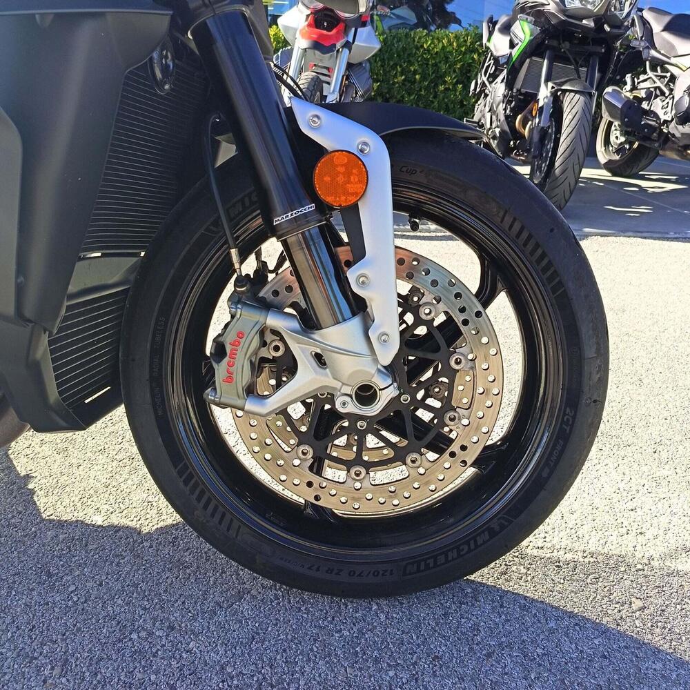 MV Agusta Brutale 1000 RS (2022 - 26) (5)