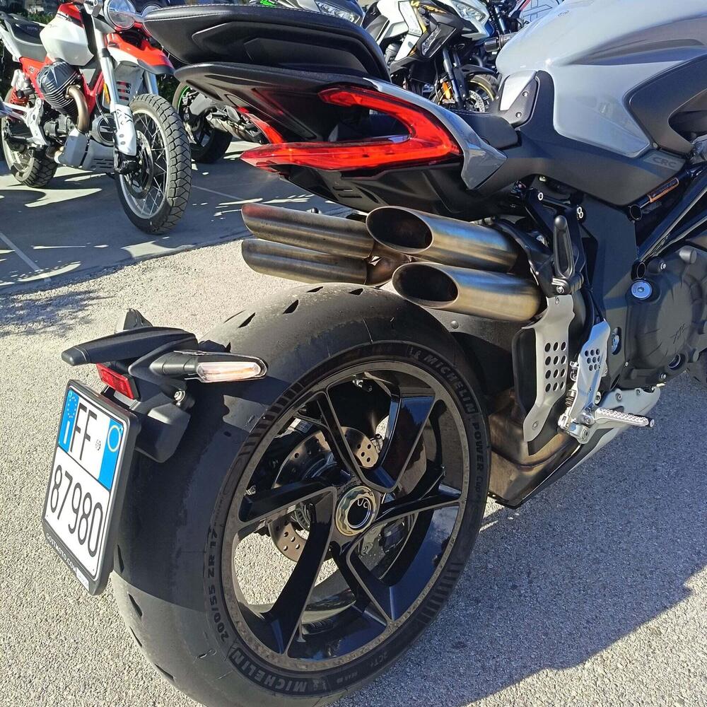 MV Agusta Brutale 1000 RS (2022 - 26) (10)