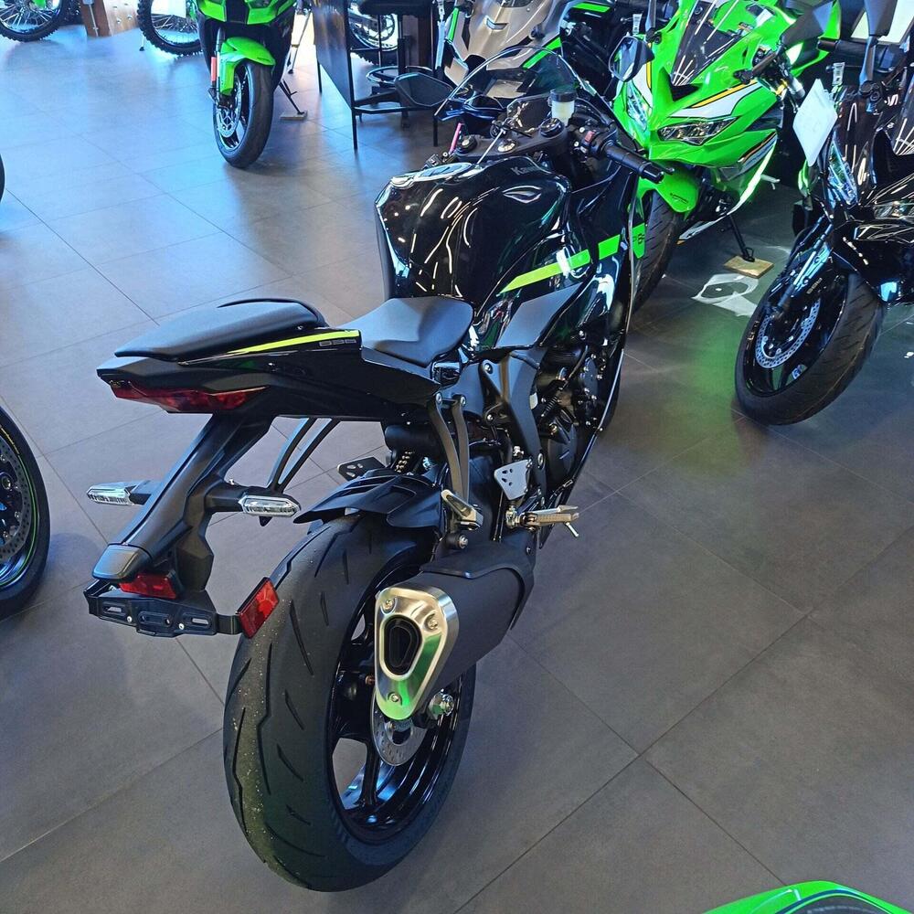 Kawasaki Ninja 636 ZX-6R (2024 - 26) (5)