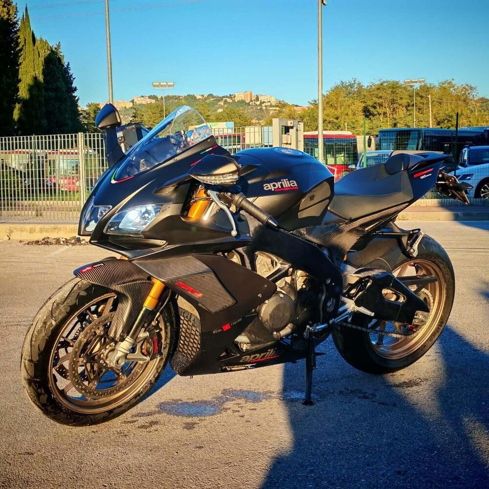 Aprilia RSV4 1100 Factory (2019 - 20) (3)