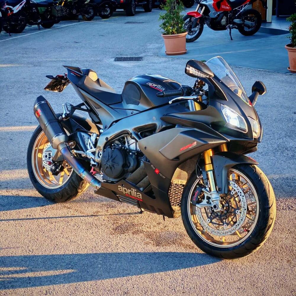 Aprilia RSV4 1100 Factory (2019 - 20) (4)