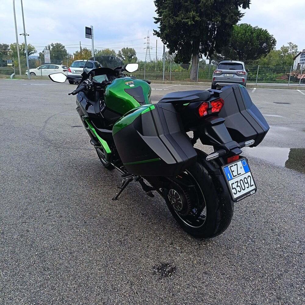 Kawasaki Ninja H2 SX SE Performance (2022) (4)