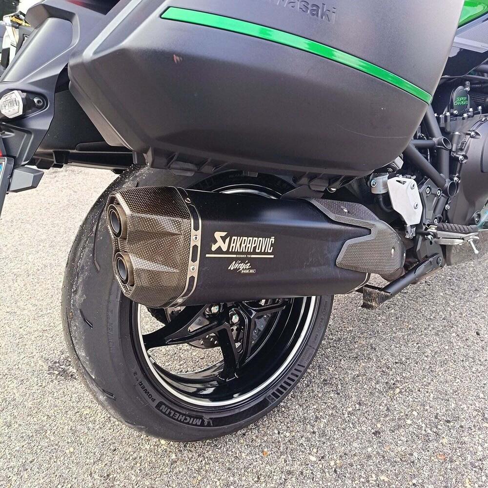 Kawasaki Ninja H2 SX SE Performance (2022) (12)