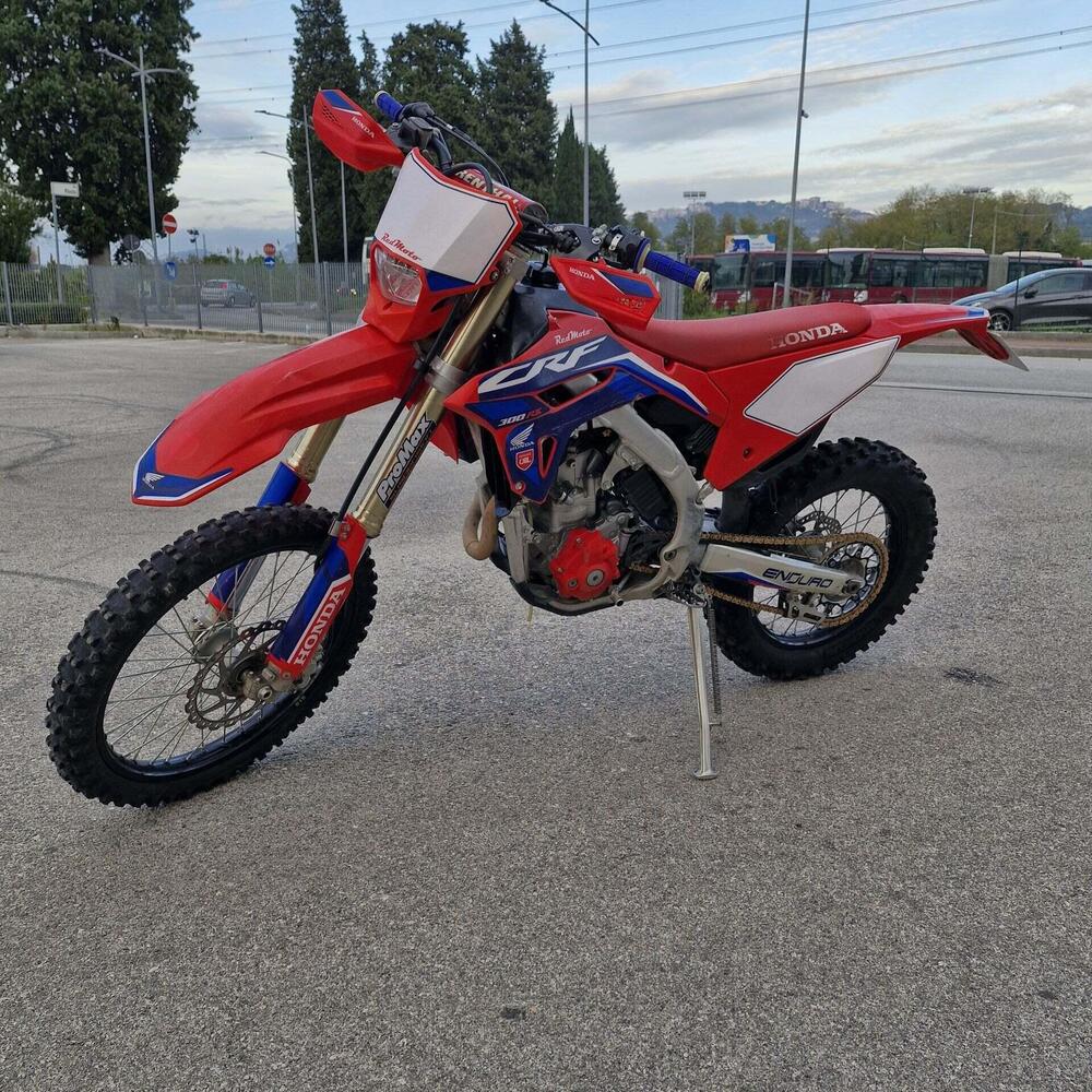Honda CRF 300RX Enduro (2023) (6)