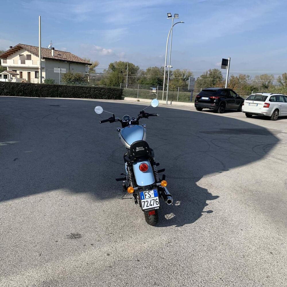 Royal Enfield Meteor 350 Aurora (2024 - 26) (5)