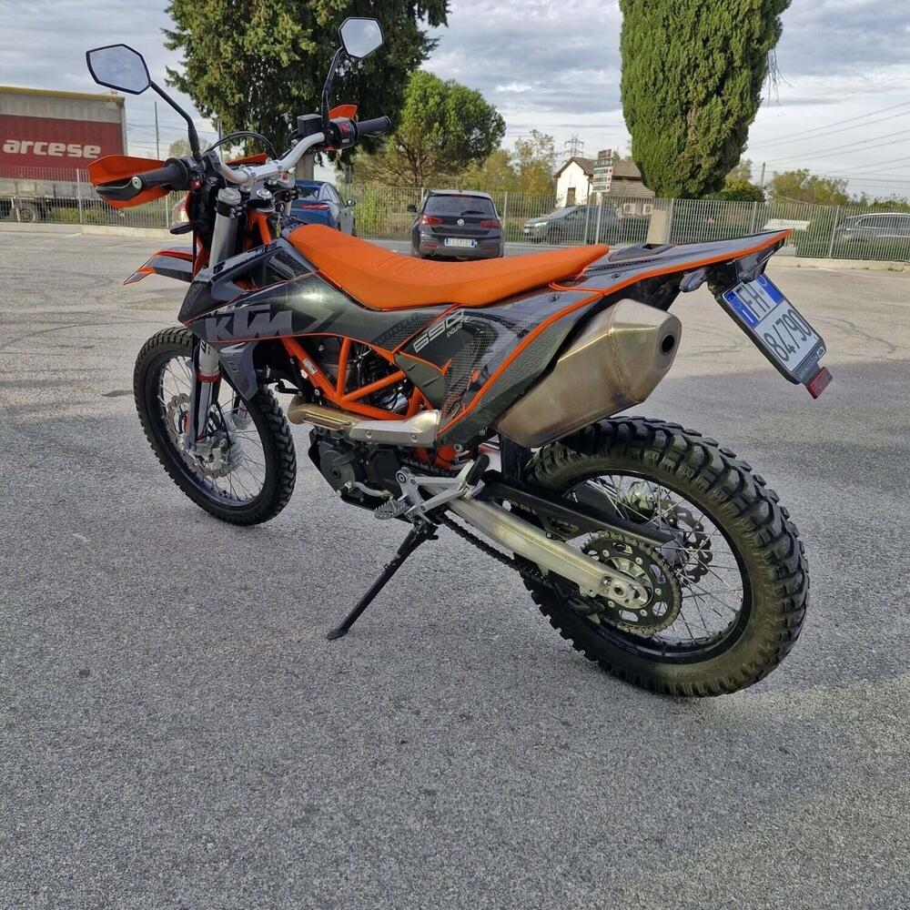 KTM 690 Enduro R (2022 - 25) (4)