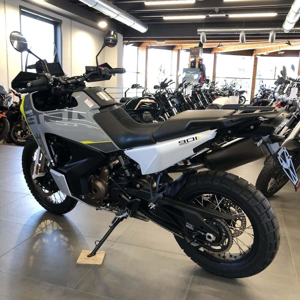 Husqvarna Norden 901 (2022 - 26) (4)