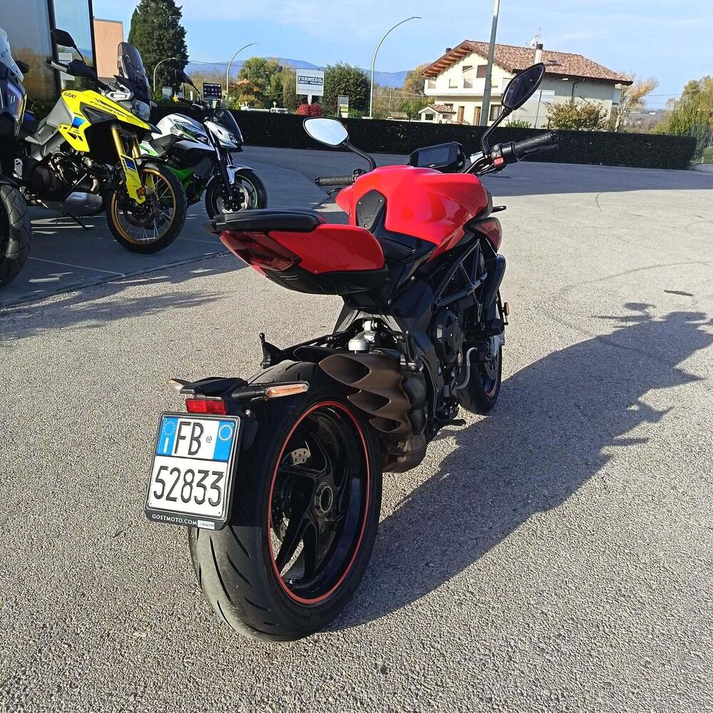 MV Agusta Brutale 800 Rosso (2021 - 23) (8)