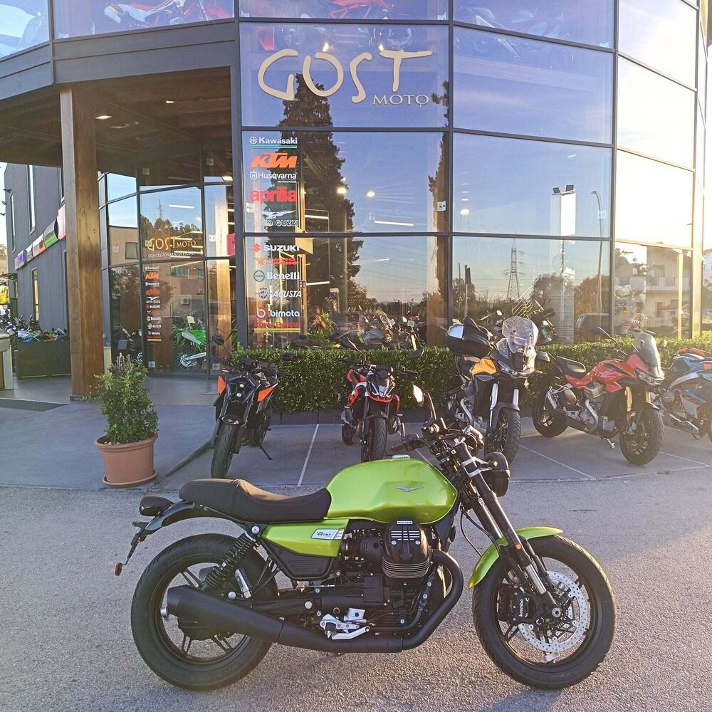 Moto Guzzi V7 Sport (2025 - 26)