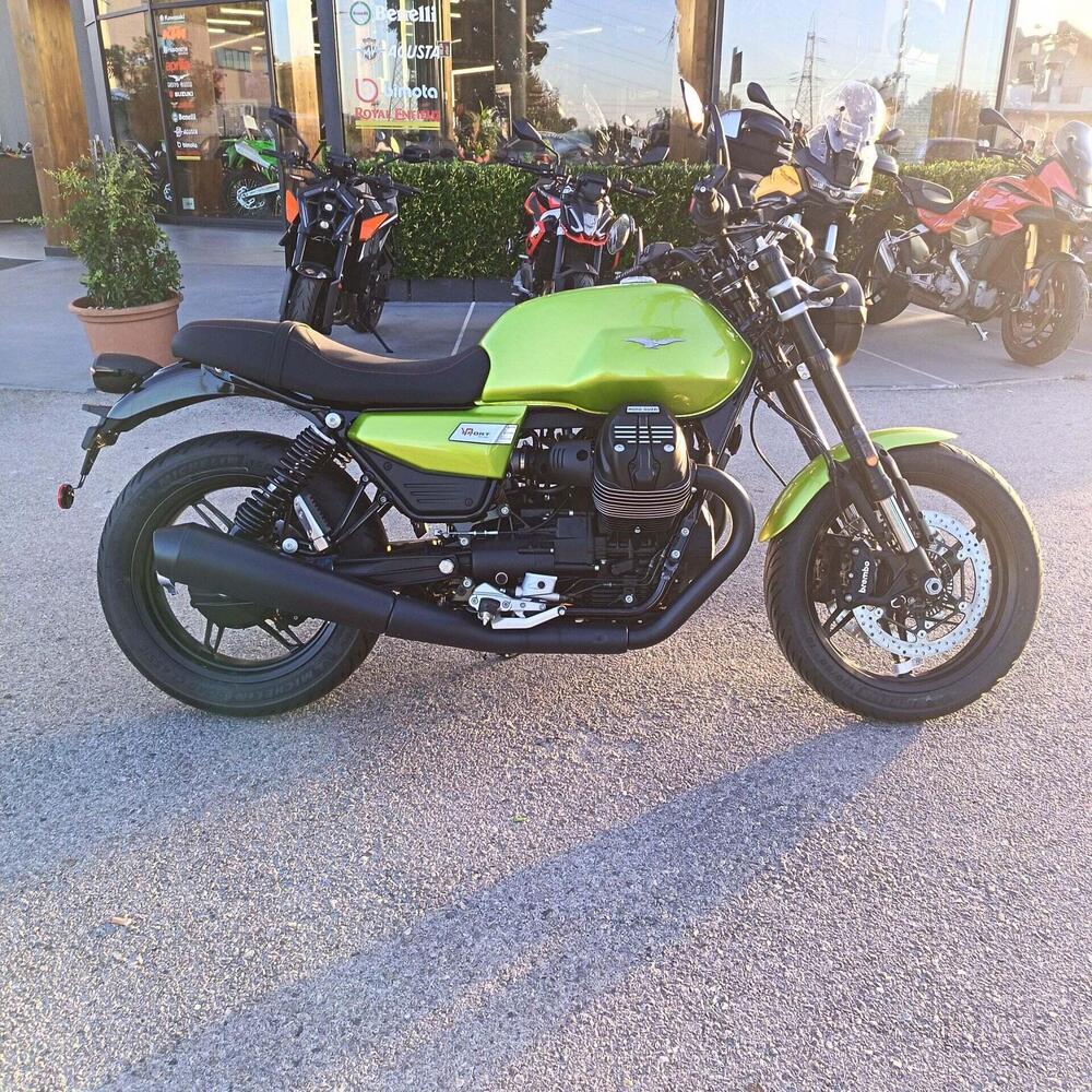 Moto Guzzi V7 Sport (2025 - 26) (2)