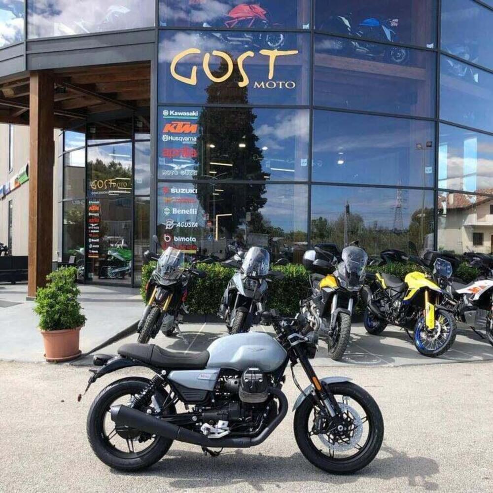 Moto Guzzi V7 Sport (2025 - 26)