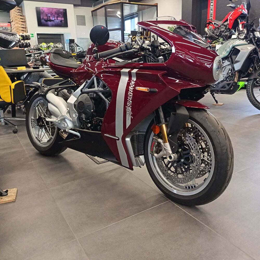 MV Agusta Superveloce 800 98 (2023 - 26) (5)
