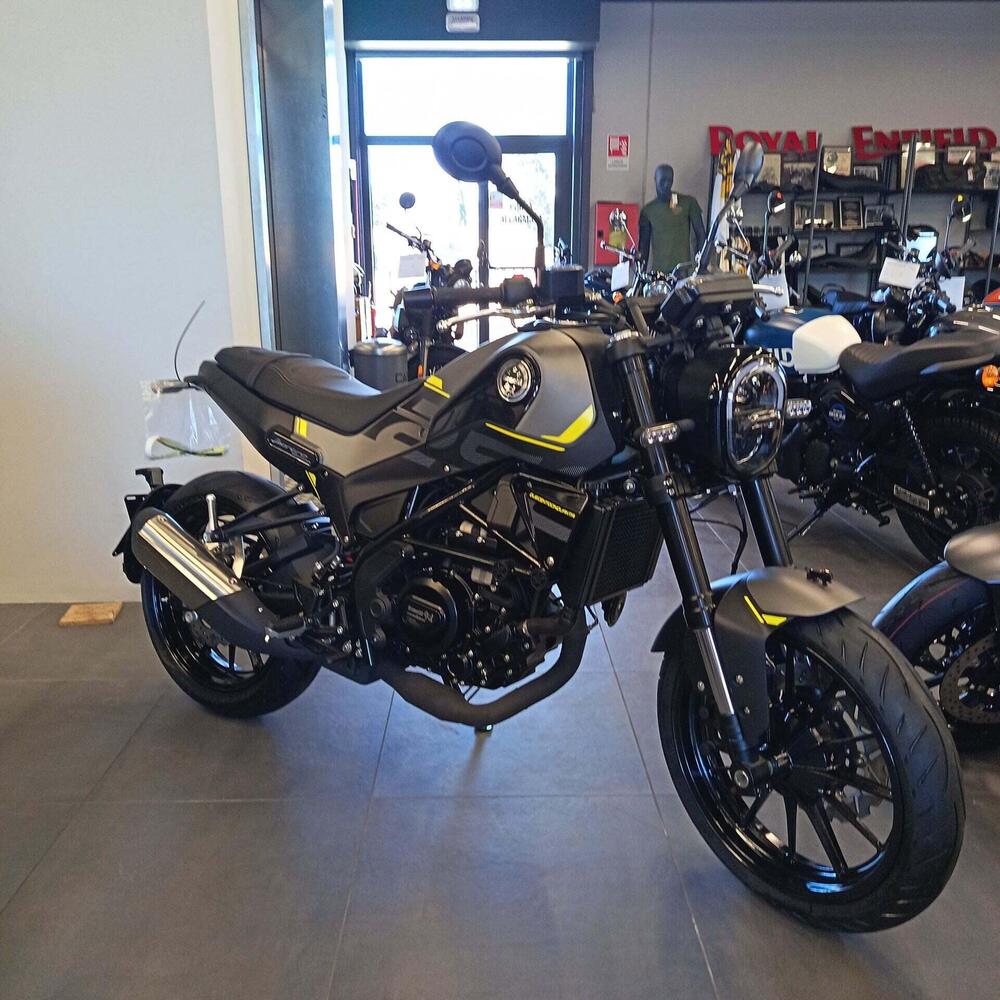 Benelli Leoncino 250 (2021 - 25) (3)