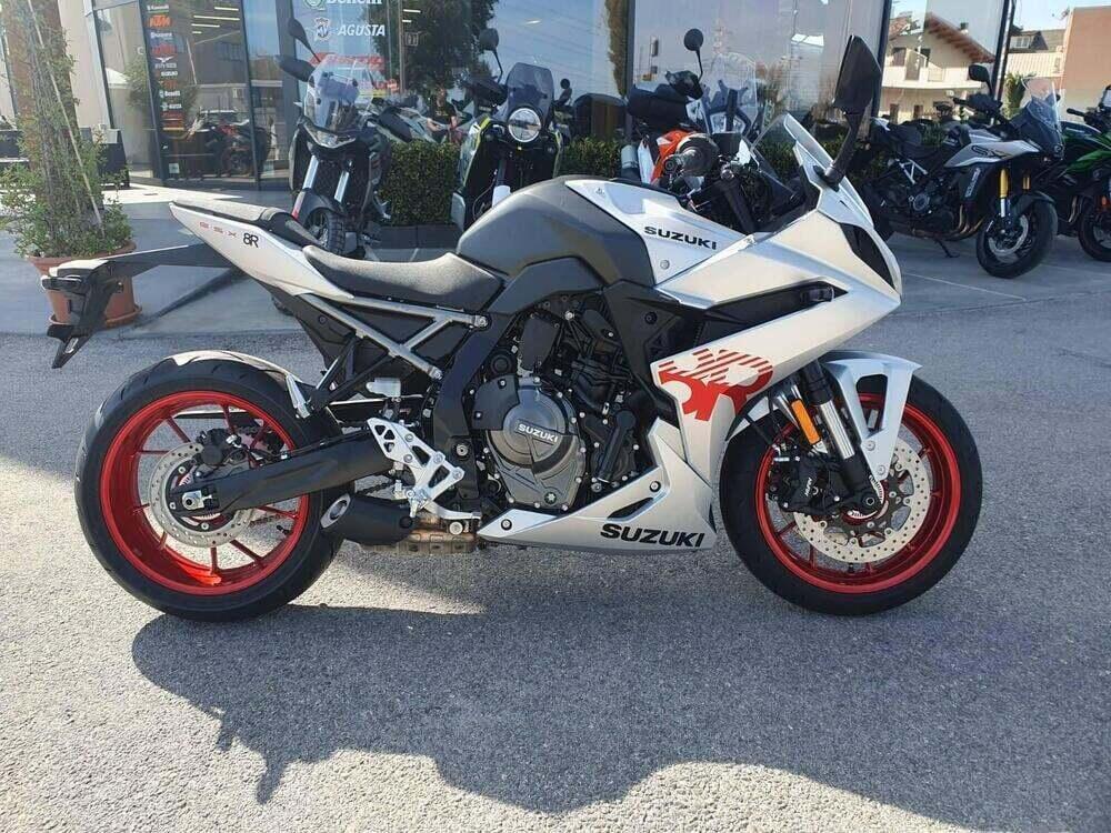 Suzuki GSX-8R (2024 - 26) (2)