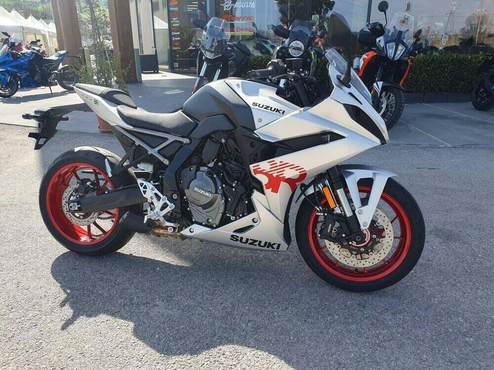Suzuki GSX-8R (2024 - 26) (3)
