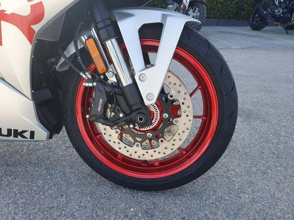 Suzuki GSX-8R (2024 - 26) (6)
