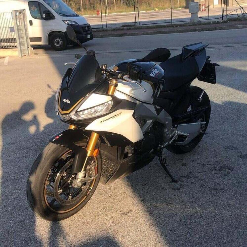 Aprilia Tuono V4 Factory (2021 - 24) (5)