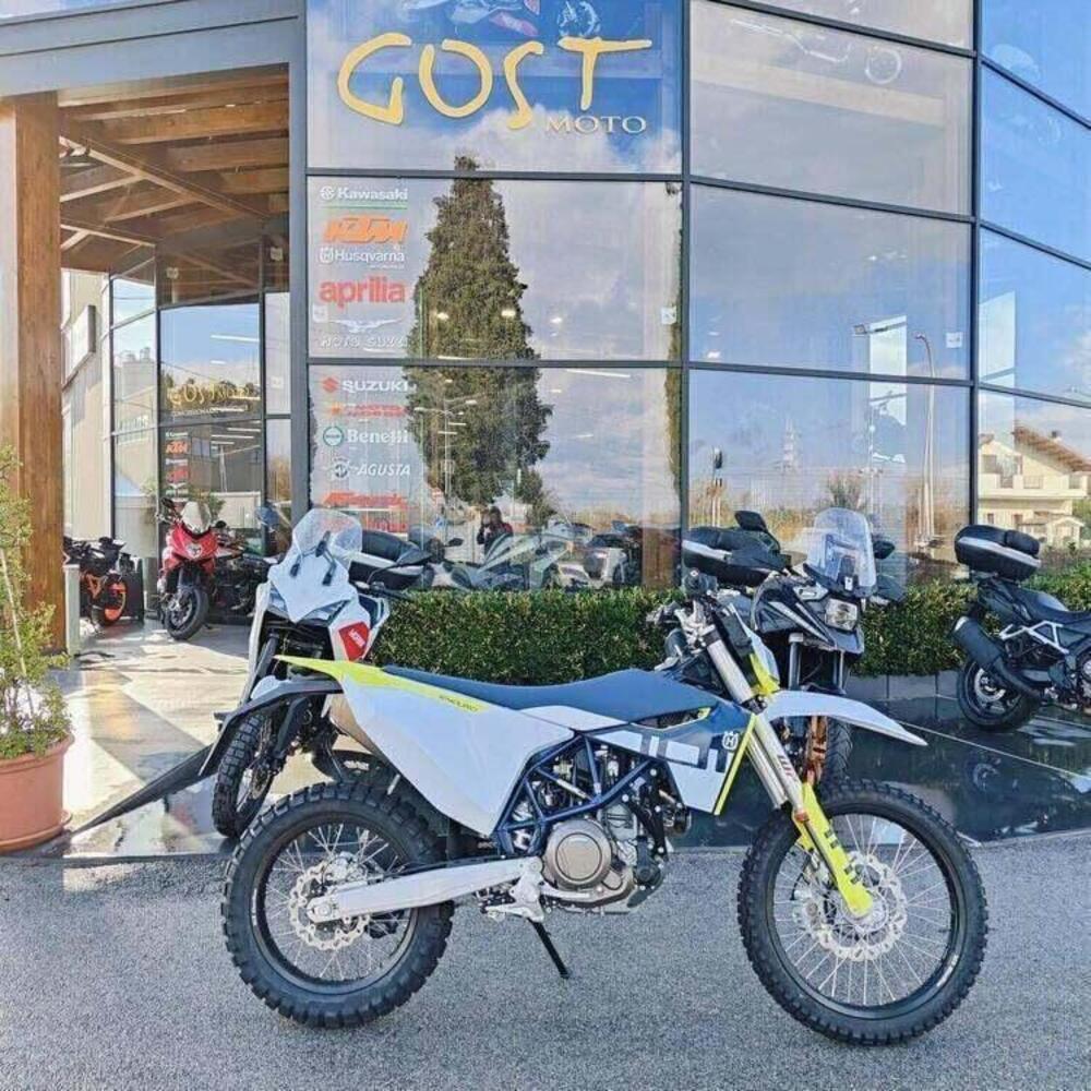 Husqvarna 701 Supermoto (2026)