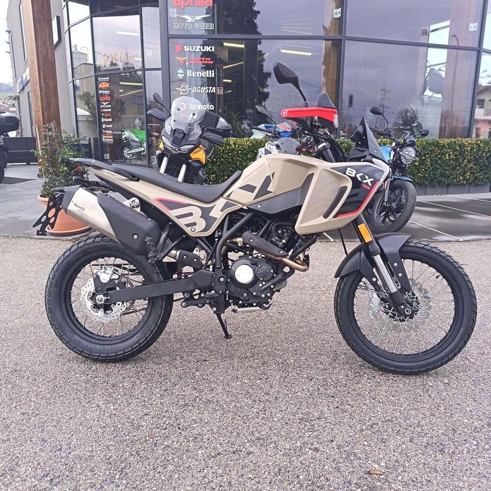 Benelli BKX 125 (2026) (2)