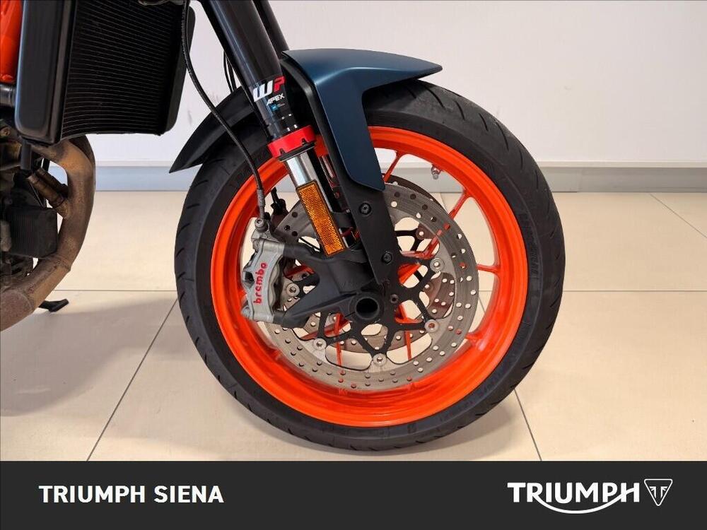 KTM 890 Duke R (2022 - 23) (4)