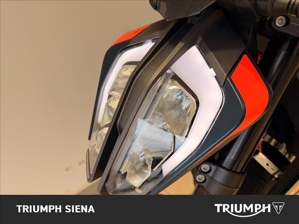 KTM 890 Duke R (2022 - 23) (13)