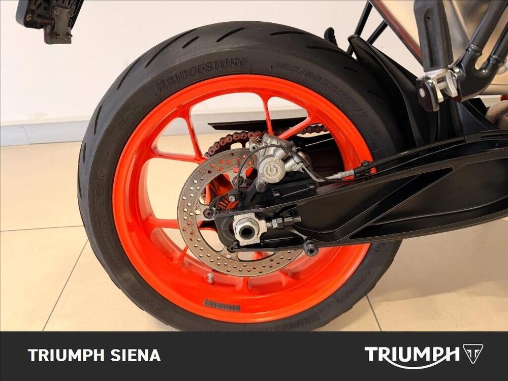 KTM 890 Duke R (2022 - 23) (10)