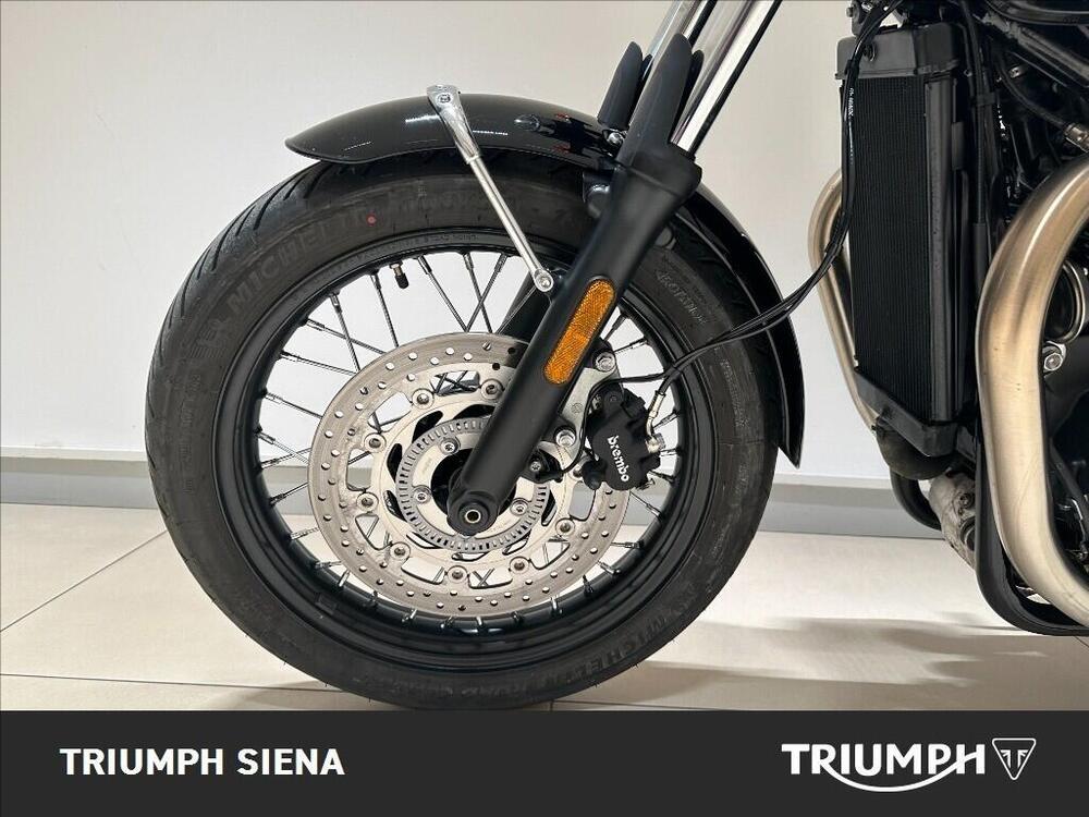 Triumph Bonneville T100 Stealth Edition (2024) (11)