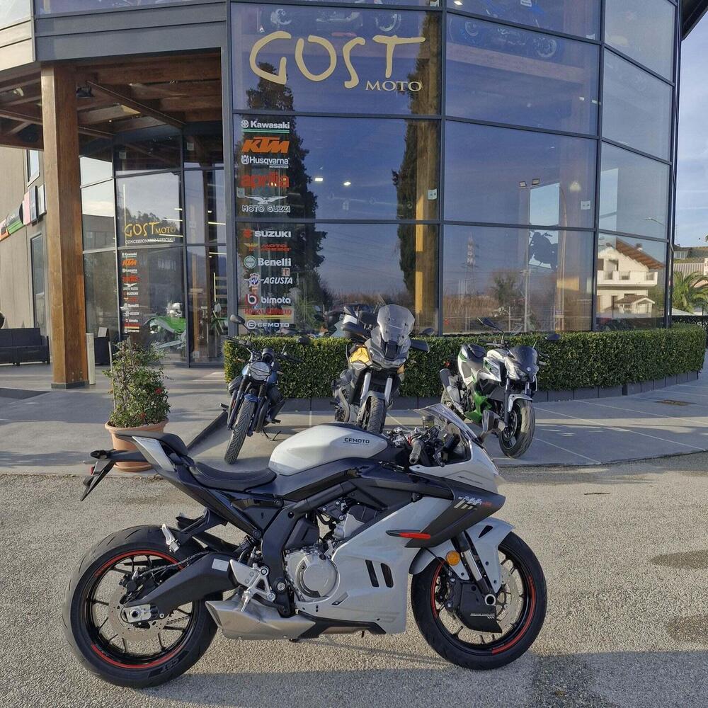 CFMOTO 675SR-R (2025 - 26)
