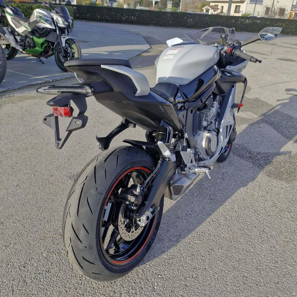 CFMOTO 675SR-R (2025 - 26) (7)