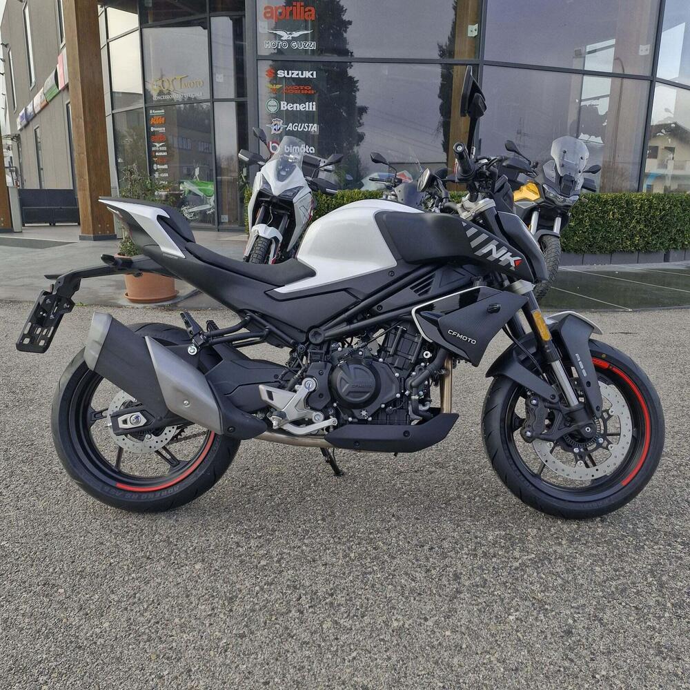 CFMOTO 450NK (2023 - 26) (2)