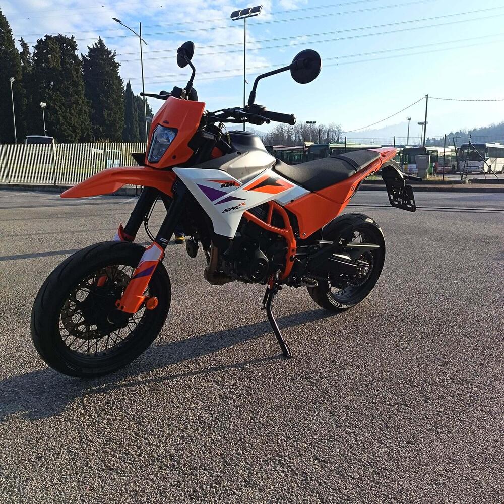 KTM 390 SMC R (2025 - 26) (4)