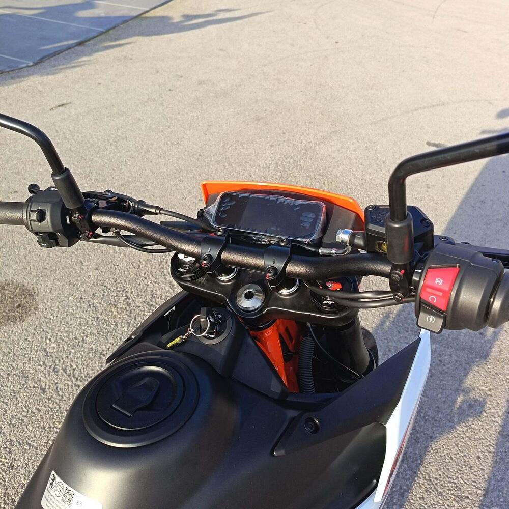 KTM 390 SMC R (2025 - 26) (6)