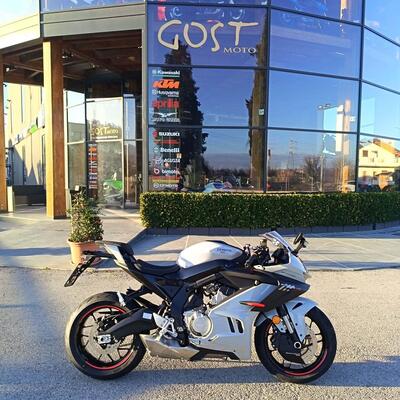 CFMOTO 675SR-R (2025 - 26) nuova