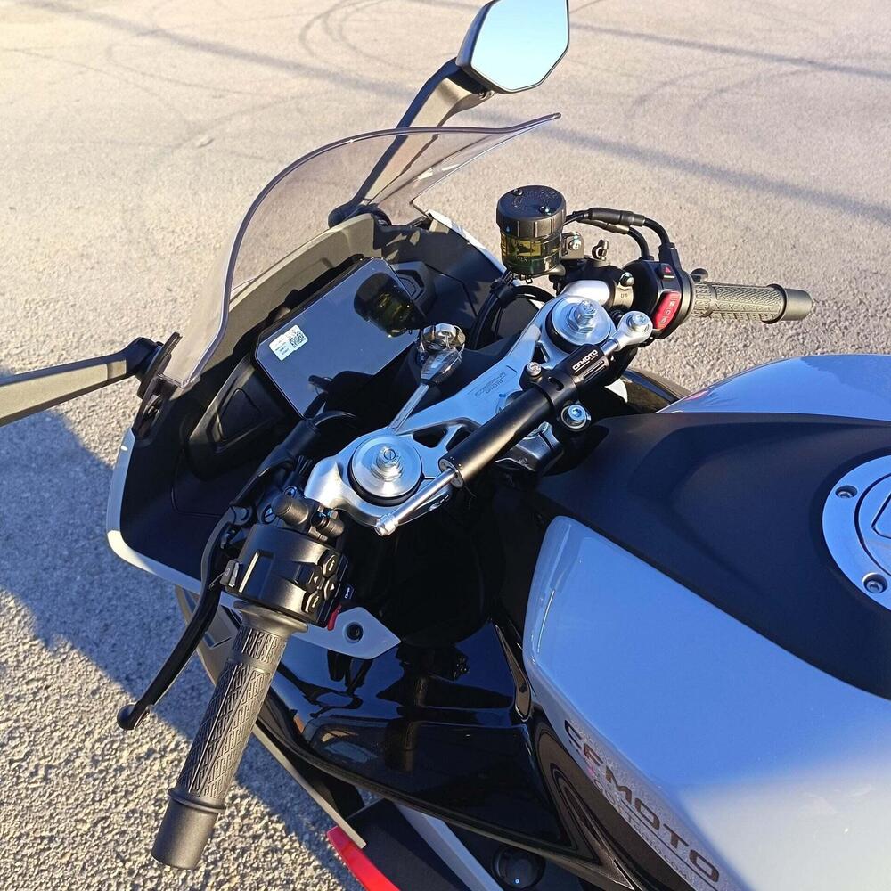 CFMOTO 675SR-R (2025 - 26) (10)