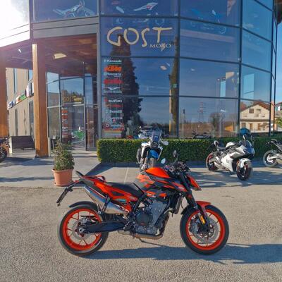 KTM 890 Duke GP (2022 - 23) usata