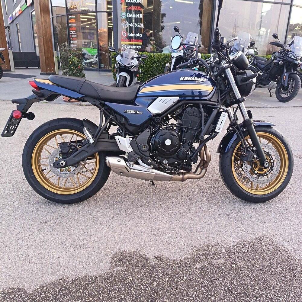 Kawasaki Z 650 RS (2025 - 26) (2)