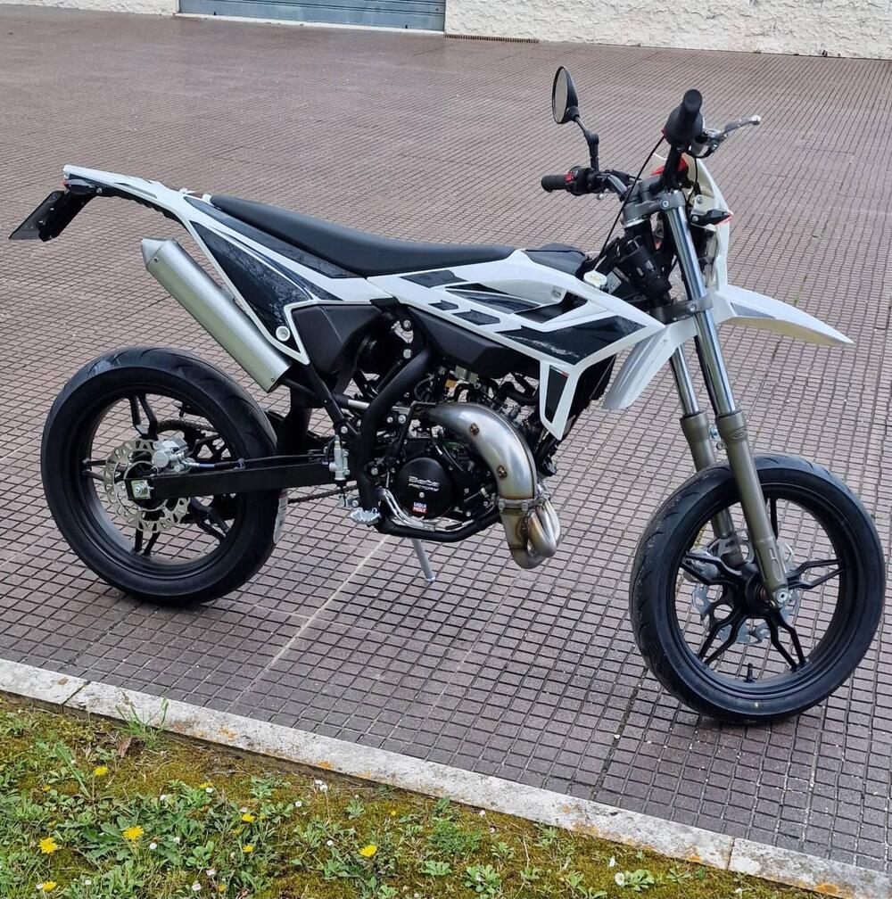 Betamotor RR 50 Motard (2021 - 26) (2)