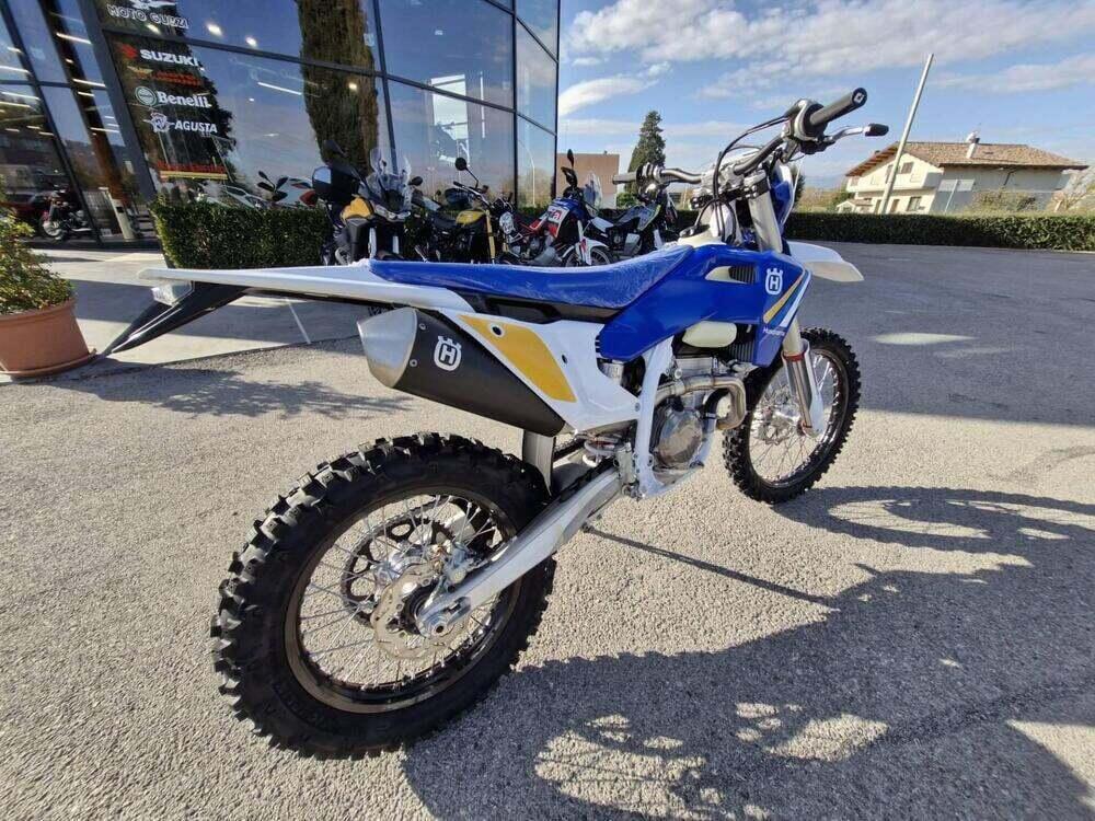 Husqvarna FE 250 (2025) (5)