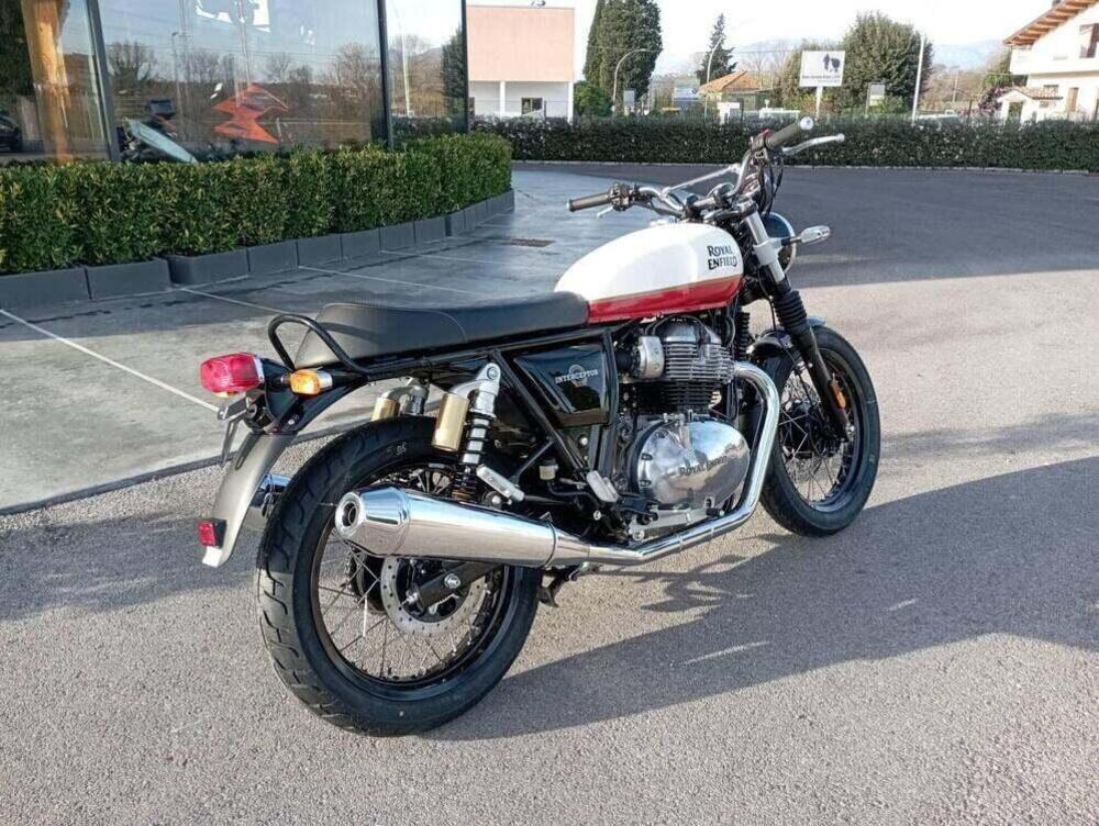 Royal Enfield Interceptor 650 (2021 - 26) (2)